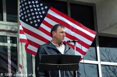 Kevin Benderman speaking at 'Bring the Troops Home Now!'rally, Youngstown, Ohio, March 19, 2005. Photo Credit: cpanews.org
