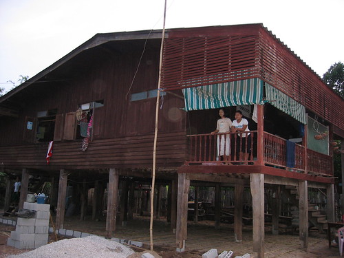 School for Burmese kids in Mae Pa